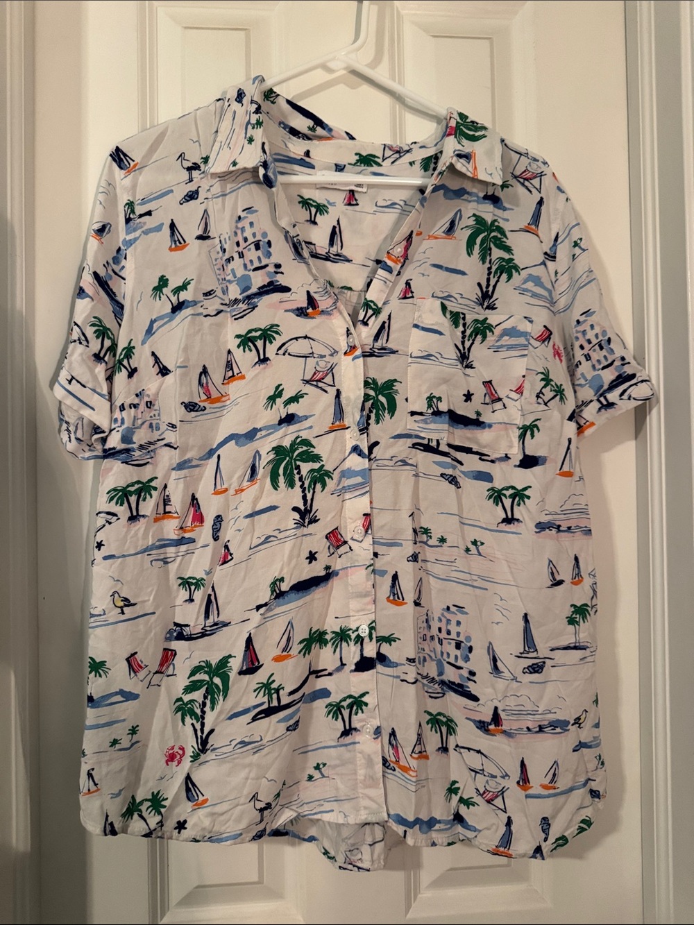 croft & barrow White Short-Sleeve Button-Down with Tropical Sailboat Print